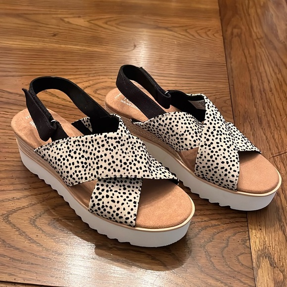 Toms Shoes - Toms Diana Crisscross Platform Wedge Sandals, size 8.5, NWOT